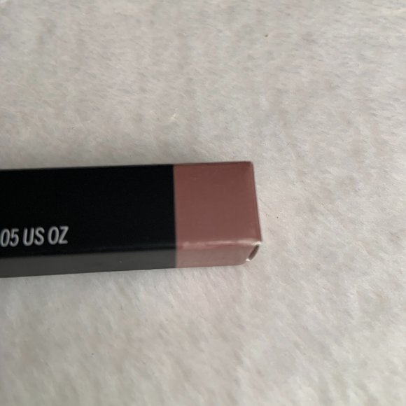 Mac Cosmetics Shadestick in TAUPOGRAPHIC - Picture 5 of 11